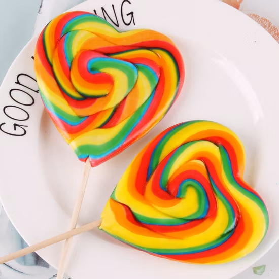 Customization Valentine′s Day Rainbow Hard Candy Gift Heart Shaped Lollipop